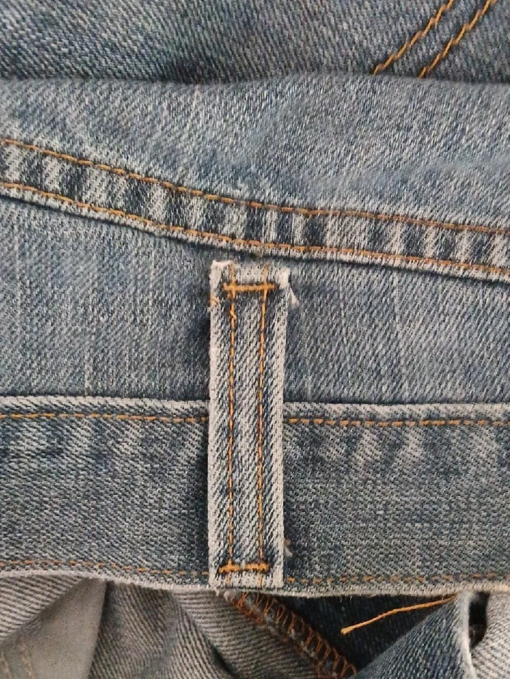 Carhartt Men's Straight Leg Blue Denim Jeans with Back Pocket Logo